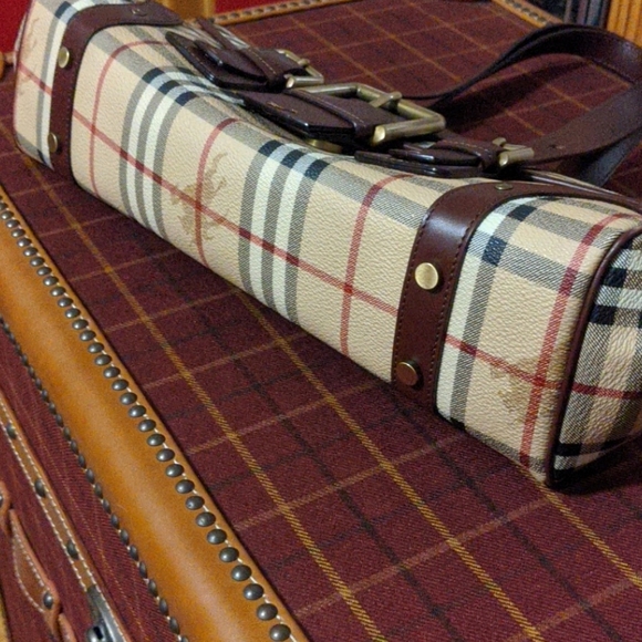Burberry Shoulder Bag - Picture 2 of 9